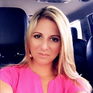 Meet your Posher, Leigh